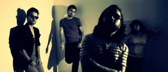 ALBUM NOU. Changing Skins