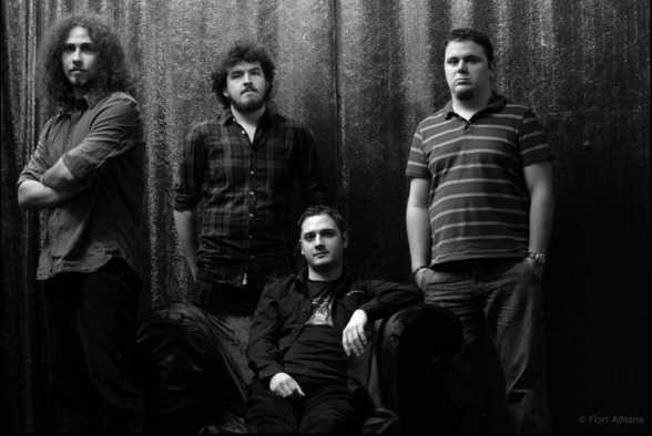 MAI-IULIE.2012. White Walls. PROGRAM