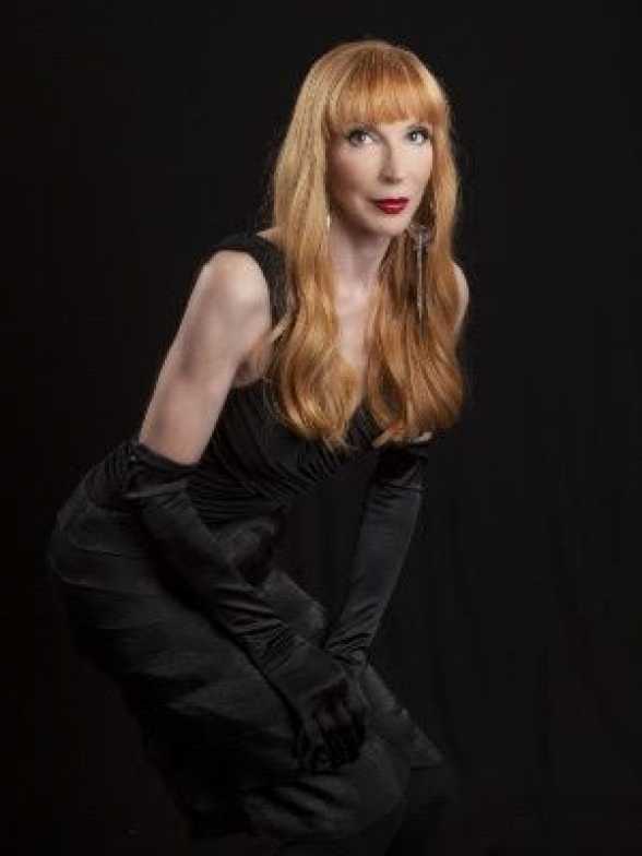 Jazz Singer Laura Ainsworth. National Label Debut