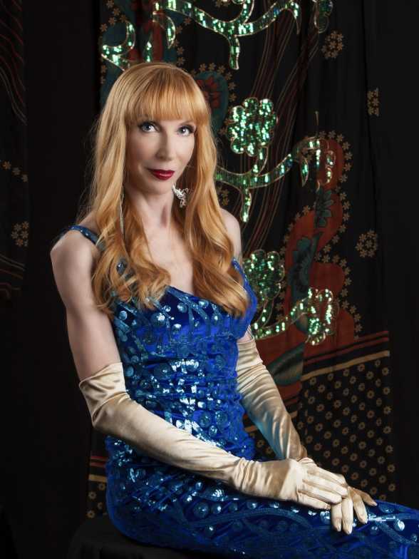 NEW RELEASE. Laura Ainsworth. Top Shelf